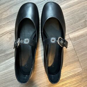 Quince black leather Mary Jane’s size 9 NWT